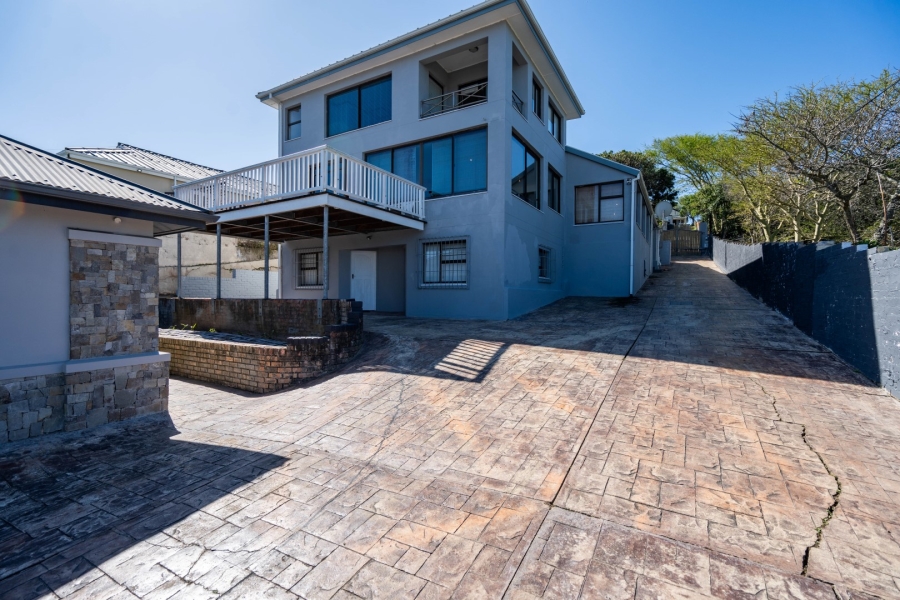 6 Bedroom Property for Sale in East Bank Eastern Cape